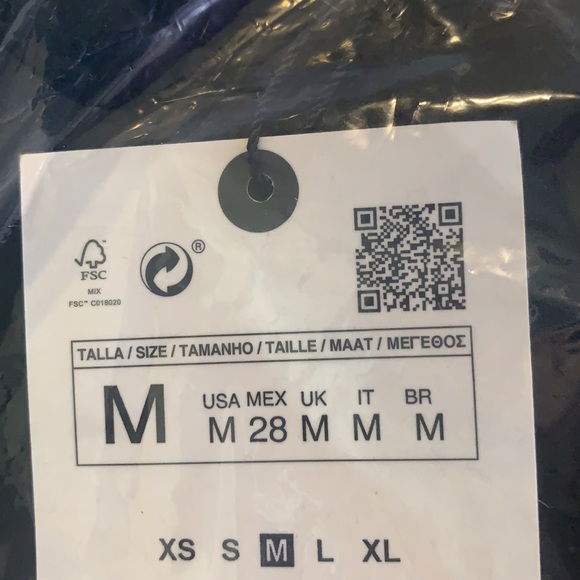 New ZARA Black Mini Skirt Size M - Picture 4 of 4